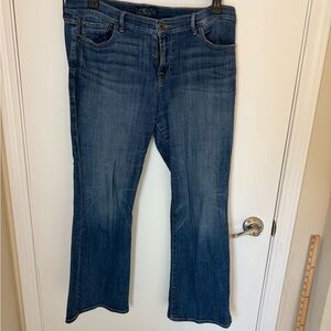 Lucky Brand Women's Flare Jeans in Deep Blue